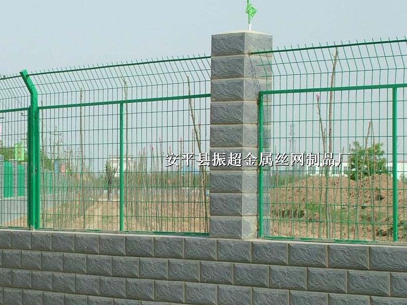 钢丝网围栏厂家,围墙用钢丝网http://www.apychl.com